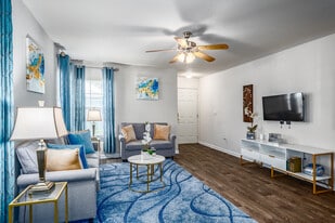 Hawthorne Groves in Orlando, FL - Building Photo