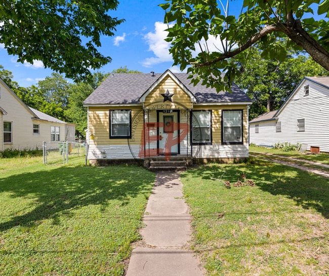 property at 1212 Lewis St