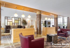 101 Monmouth St, Unit 214 in Brookline, MA - Building Photo