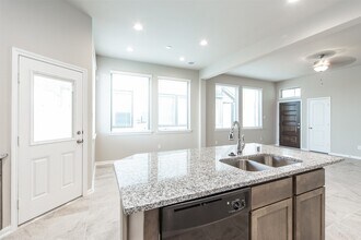 5131 Pr Ter Ln in Fulshear, TX - Building Photo - Building Photo