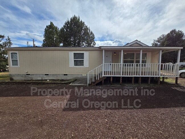 property at 8115 SW Crater Loop Rd