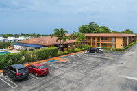 Venetian Terrace in Boynton Beach, FL - Building Photo - Building Photo