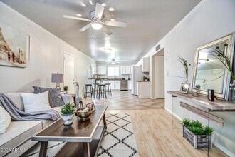 230 N Birch Ct in Gilbert, AZ - Building Photo - Building Photo