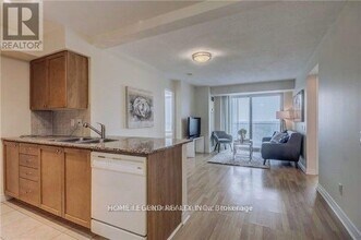 83-1283 Borough Dr in Toronto, ON - Building Photo - Building Photo