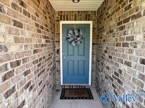 2623 AJs Arbor Dr NW in Huntsville, AL - Building Photo - Building Photo