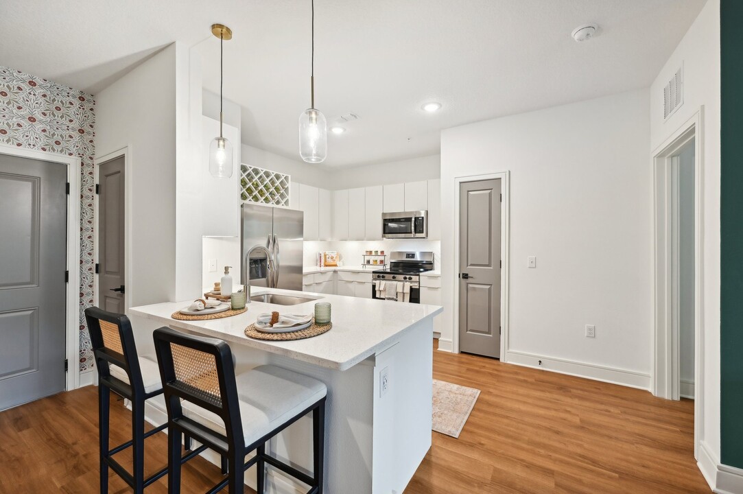 Olana Waterside in Lakewood Ranch, FL - Building Photo