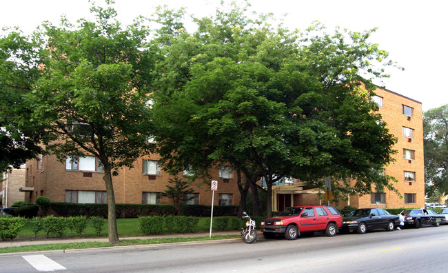 2501 W Bryn Mawr Ave in Chicago, IL - Building Photo - Building Photo