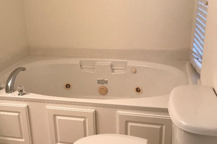 1547 Cedar Rock Church Rd in Easley, SC - Foto de edificio