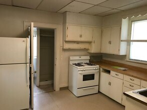 2862 Lincoln Way in Ames, IA - Building Photo - Building Photo