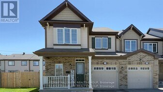 207 Cayman Rd in Ottawa, ON - Building Photo