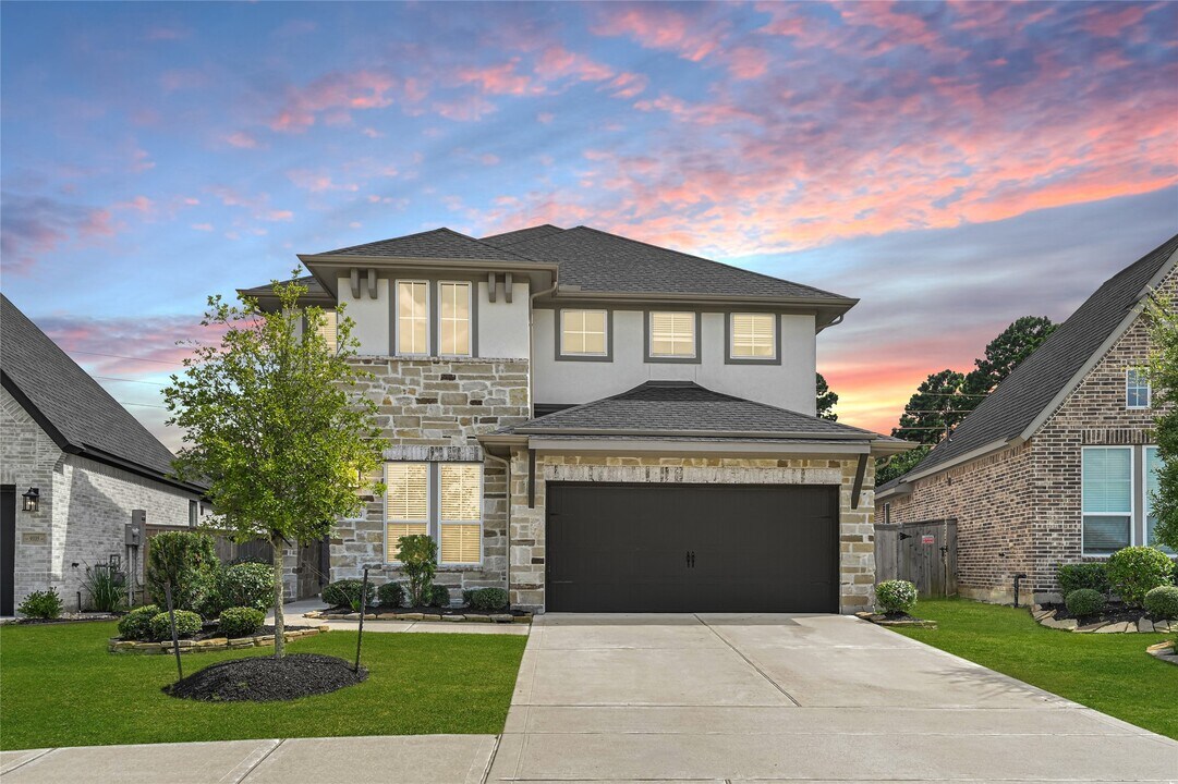 9339 Galloway Wds Trl in The Woodlands, TX - Foto de edificio
