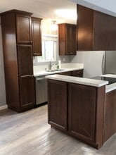 1220 Amethyst St, Unit B in Redondo Beach, CA - Foto de edificio - Building Photo