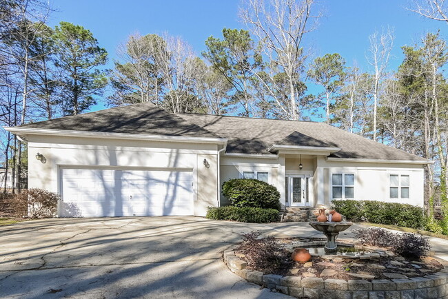 property at 4048 Golfview Ct