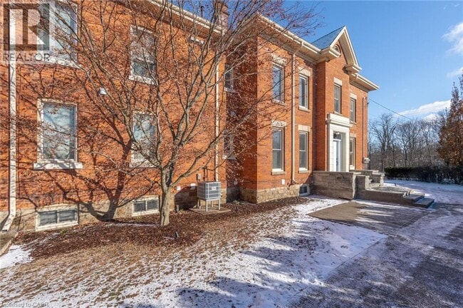 property at 322 Mt Albion Rd