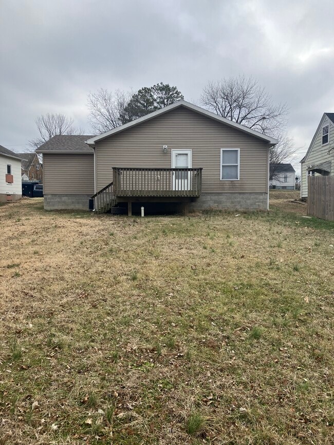 407 S Louisiana St in Cape Girardeau, MO - Foto de edificio - Building Photo