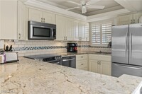 29 High Point Cir E in Naples, FL - Building Photo - Building Photo