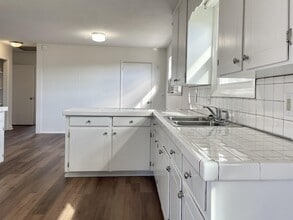 317 Enola Rd in Morganton, NC - Building Photo - Building Photo