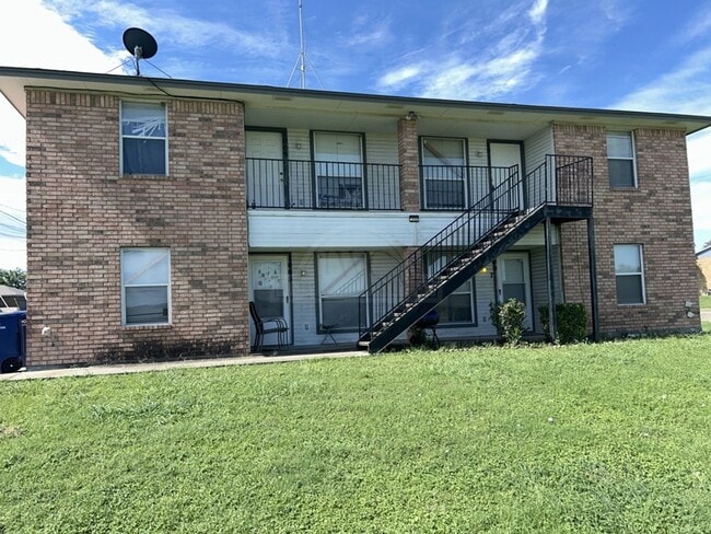 property at 1011 Industrial Ave