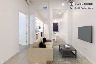1001 Harvey Dr in Walnut Creek, CA - Building Photo - Building Photo