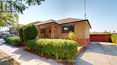24 Highview Ave in Toronto, ON - Building Photo - Building Photo