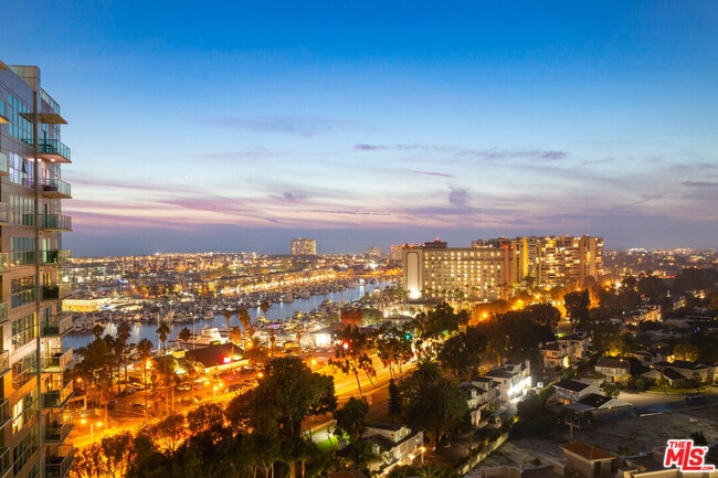 property at 13700 Marina Pointe Dr