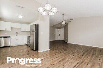 1433 Thistledown Dr in Brandon, FL - Foto de edificio - Building Photo