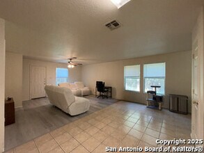 3853 Maverick Crk Rd in San Antonio, TX - Building Photo - Building Photo