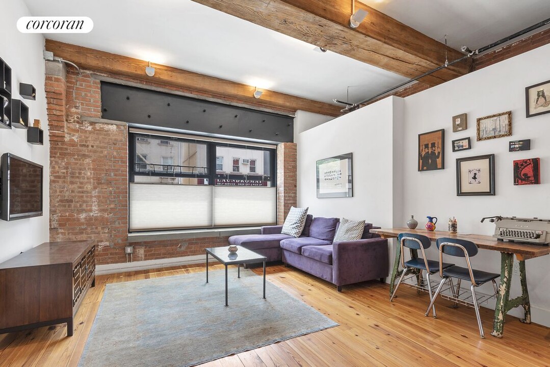 72 Berry St in Brooklyn, NY - Building Photo