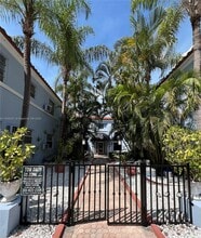 215 30th St in Miami Beach, FL - Building Photo - Building Photo