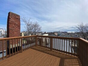 229 Princeton St, Unit 3 in Boston, MA - Building Photo - Building Photo