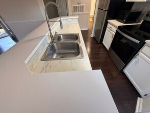 8202 Cedar Glen Dr in Charlotte, NC - Foto de edificio - Building Photo