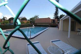 1715 Park Meadows Dr in Ft. Myers, FL - Building Photo - Building Photo