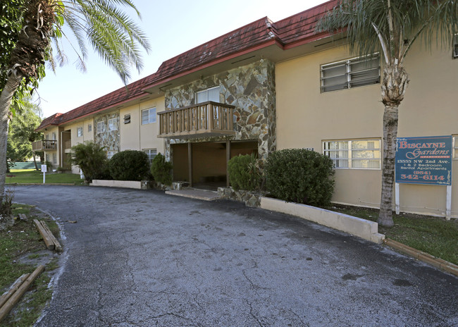 Biscayne Gardens Apartments in Miami, FL - Foto de edificio - Building Photo