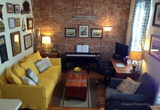 227 Washington St in Brookline, MA - Building Photo - Building Photo