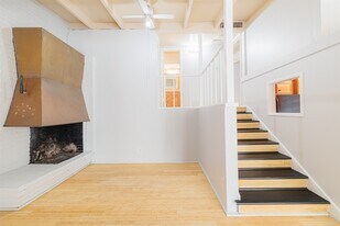 5246 Memorial Dr in Houston, TX - Building Photo