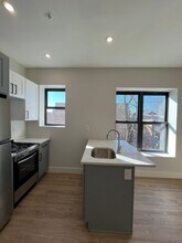 268 Martin Luther King Jr Dr, Unit 3C in Jersey City, NJ - Building Photo - Building Photo