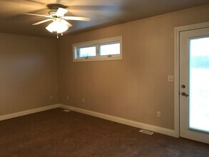 104 Scenic Drive in Goodfield, IL - Building Photo - Building Photo