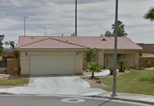 43960 Reclinata Way