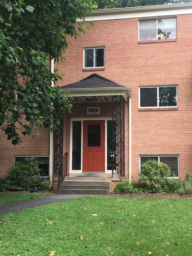 10626 Weymouth St Rentals in Bethesda, MD