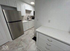 5838 Rosslyn Ave in Indianapolis, IN - Building Photo - Building Photo
