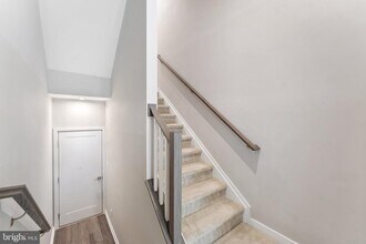 4622 Quinns Ml Wy in Chantilly, VA - Building Photo - Building Photo