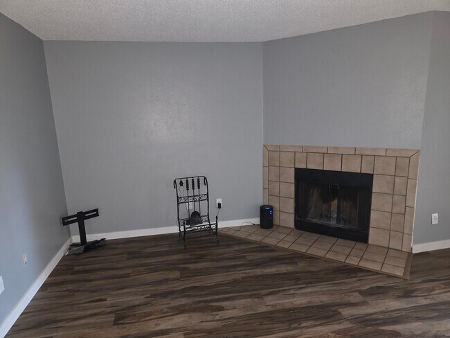 8910 Fox Dr, Unit 14 in Thornton, CO - Building Photo - Building Photo