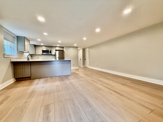 property at 17 Halsey Pl