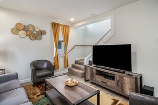 334 S Wisconsin Ave in Villa Park, IL - Building Photo