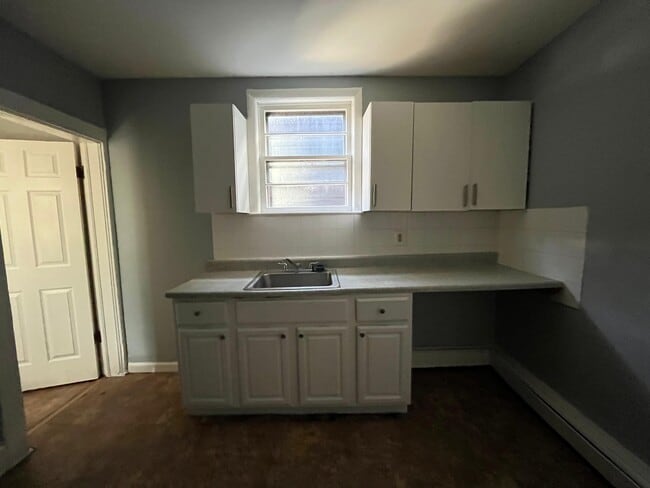 69 Williams Ave, Unit 1