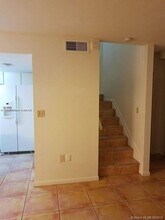 6845 SW 45th Ln in Miami, FL - Building Photo - Building Photo