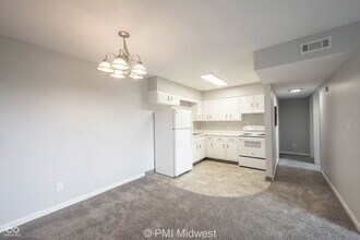 326 Progress Rd in Shelbyville, IN - Building Photo - Building Photo