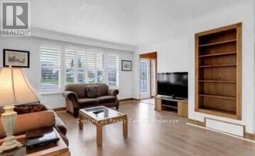 36 Kimbark Dr in Brampton, ON - Building Photo - Building Photo