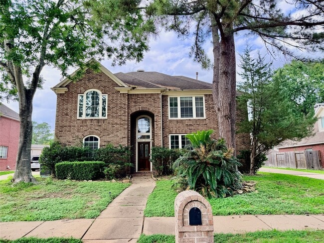 property at 11406 Lakewood Cove