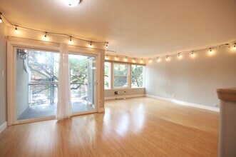 22 Moss Ave in Oakland, CA - Building Photo - Building Photo